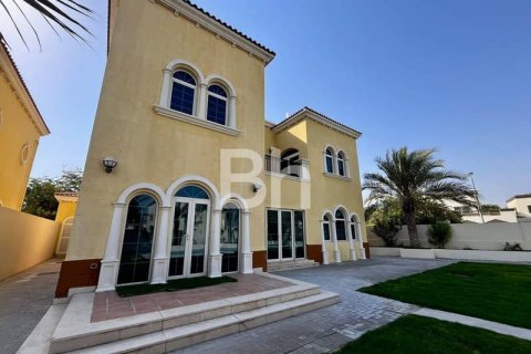 Villa de 3 dormitorios en Jumeirah Park, UAE No. 89373 2