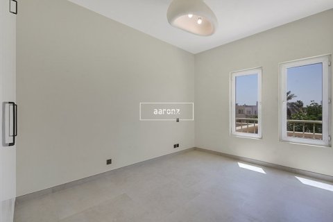 Villa de 3 chambres  No. 106111 11