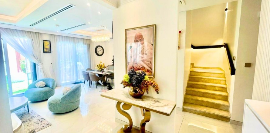 Villa de 3 dormitorios en Al Barsha, UAE No. 85943