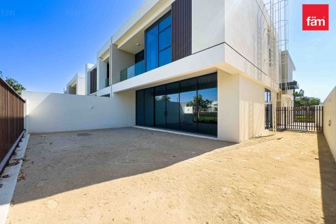 Villa de 4 chambres à Dubai, UAE No. 100139 1