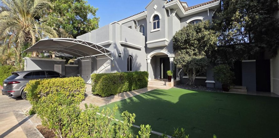 4 bedrooms Villa in Garden Homes, UAE No. 101656