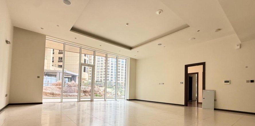 3 bedrooms Apartment in Palm Jumeirah, UAE No. 101658