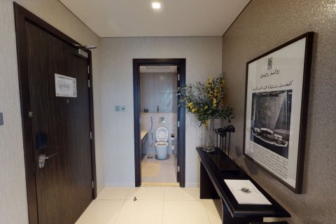 Apartment de 2 dormitorios en ALL SEASONS Dubai, UAE No. 95358 3