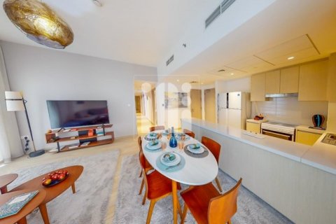 Apartment de 3 dormitorios en WATER'S EDGE Yas Island, UAE No. 96239 8