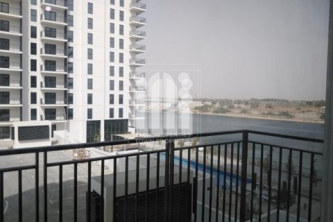 Apartment de 3 dormitorios en WATER'S EDGE Yas Island, UAE No. 96239 9