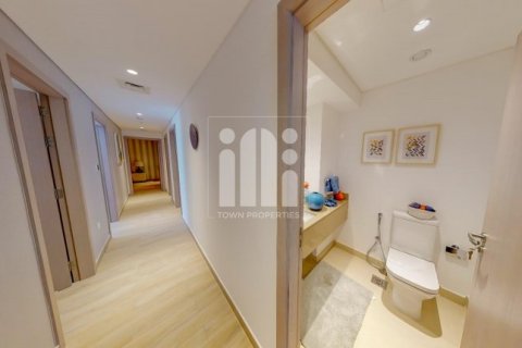 Apartment de 3 dormitorios en WATER'S EDGE Yas Island, UAE No. 96239 3