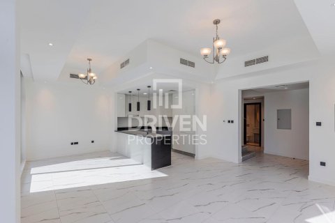 Таунхаус с 4 спальнями в District 11, ОАЭ №83991 2