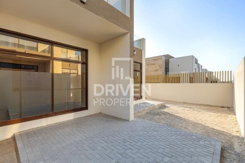 Таунхаус с 4 спальнями в District 11, ОАЭ №83991 13