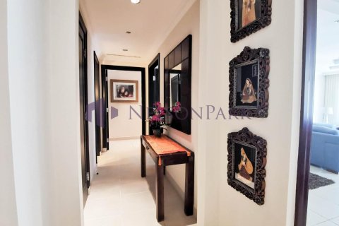 2 bedrooms Apartment in Doha, Qatar No. 57822 4