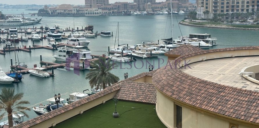 2 bedrooms Townhouse in Doha, Qatar No. 60996