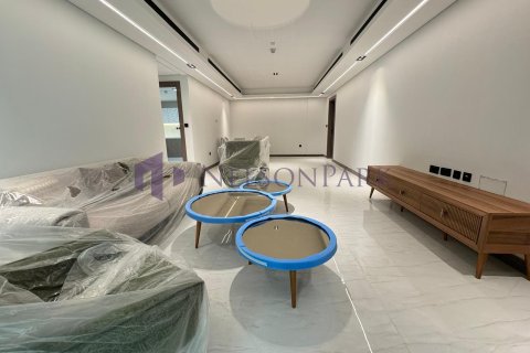 2 bedrooms Apartment in Doha, Qatar No. 61010 10