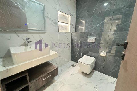 2 bedrooms Apartment in Doha, Qatar No. 61010 24