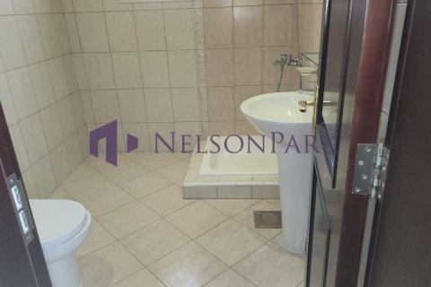 6 bedrooms Villa in Doha, Qatar No. 60994 27