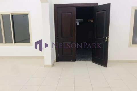 6 bedrooms Villa in Doha, Qatar No. 60994 20