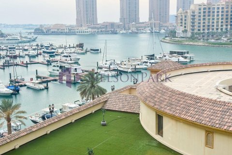 2 bedrooms Townhouse in Doha, Qatar No. 61011 1