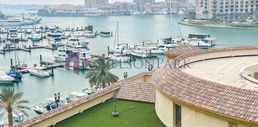2 bedrooms Townhouse in Doha, Qatar No. 61011
