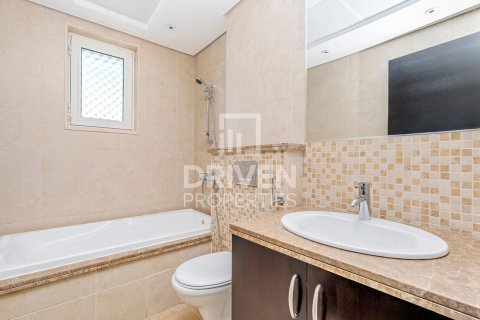3 غرف نوم فيلا في Legacy, الإمارات العربية المتحدة رقم 85498 21