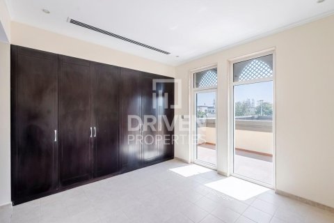 3 غرف نوم فيلا في Legacy, الإمارات العربية المتحدة رقم 85498 16