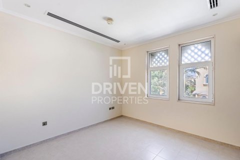 3 غرف نوم فيلا في Legacy, الإمارات العربية المتحدة رقم 85498 18