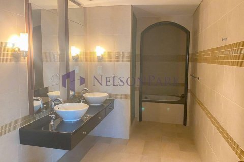 2 bedrooms Apartment in Doha, Qatar No. 57394 9