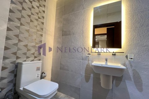3 bedrooms Apartment in Doha, Qatar No. 57408 7