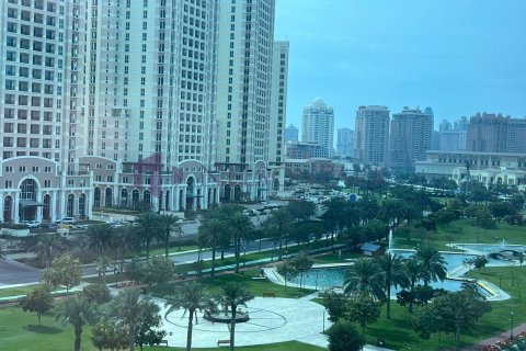 3 bedrooms Apartment in Doha, Qatar No. 57408 11