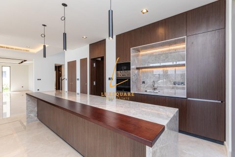 Villa de 5 dormitorios en Golf Place, UAE No. 97523 10