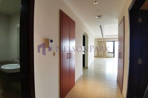 3 bedrooms Apartment in Doha, Qatar No. 57913 6