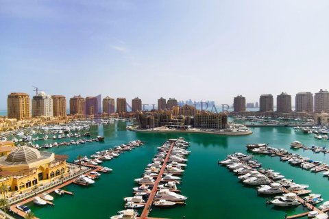 3 bedrooms Apartment in Doha, Qatar No. 57913 1