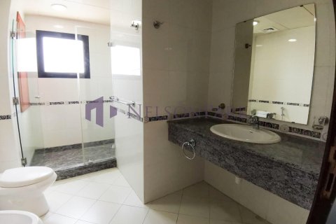3 bedrooms Apartment in Doha, Qatar No. 57913 11