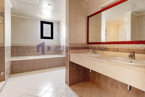 2 bedrooms Apartment in Doha, Qatar No. 57914 7