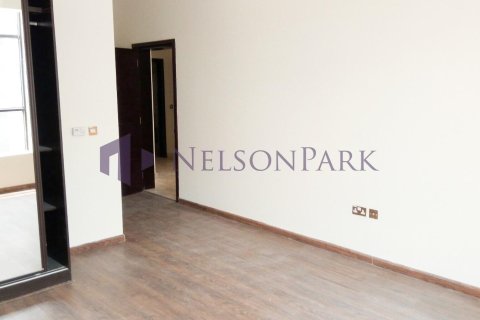 5 bedrooms Villa in Doha, Qatar No. 57909 15