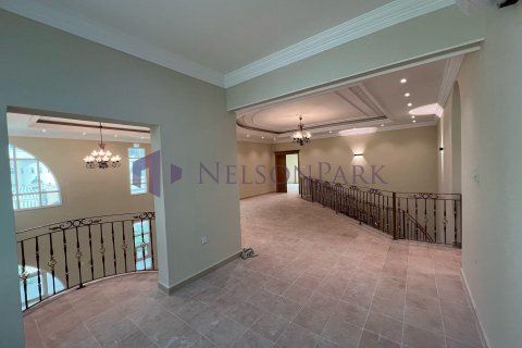 5 bedrooms Villa in Doha, Qatar No. 57972 16