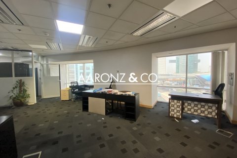 150مربع، مكتب في Sheikh Zayed Road, الإمارات العربية المتحدة رقم 105048