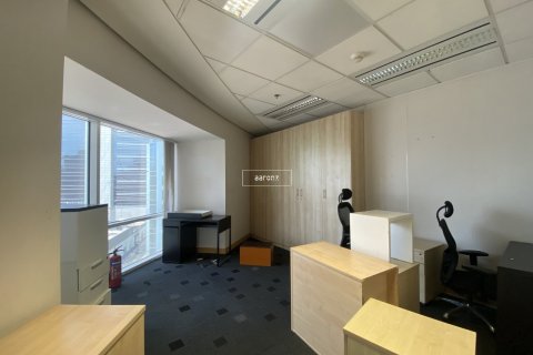 Office de 149.6m² en Sheikh Zayed Road, UAE No. 105048 4