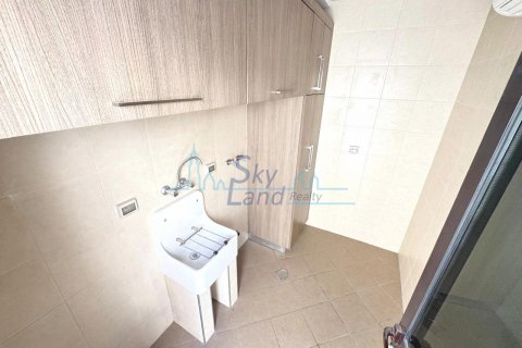 Villa de 5 dormitorios en Umm Suqeim, UAE No. 90924 5
