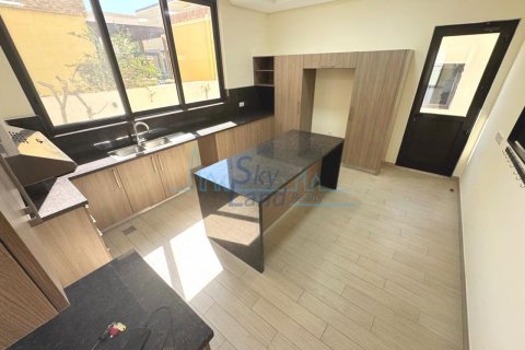 Villa de 5 dormitorios en Umm Suqeim, UAE No. 90924 21