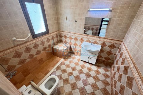 Villa de 4 dormitorios en Jumeirah, UAE No. 90926 7