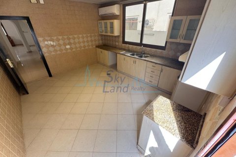 Villa de 4 dormitorios en Jumeirah, UAE No. 90926 13