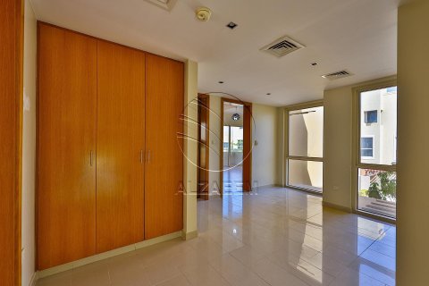 Villa de 4 dormitorios en Al Raha Gardens, UAE No. 91089 25