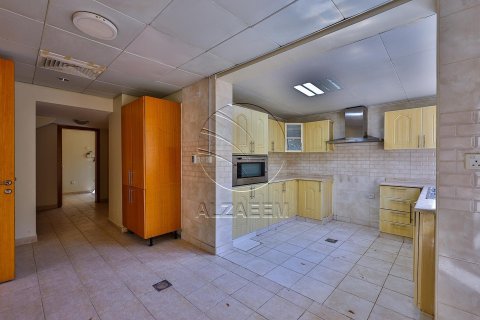 Villa de 4 dormitorios en Al Raha Gardens, UAE No. 91089 13