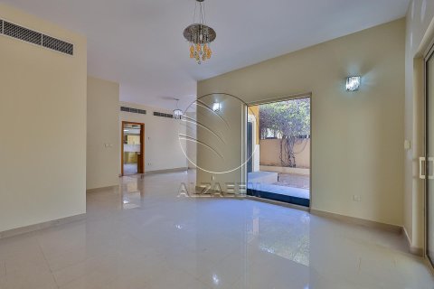 Villa de 4 dormitorios en Al Raha Gardens, UAE No. 91089 16