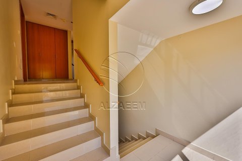 Villa de 4 dormitorios en Al Raha Gardens, UAE No. 91089 26