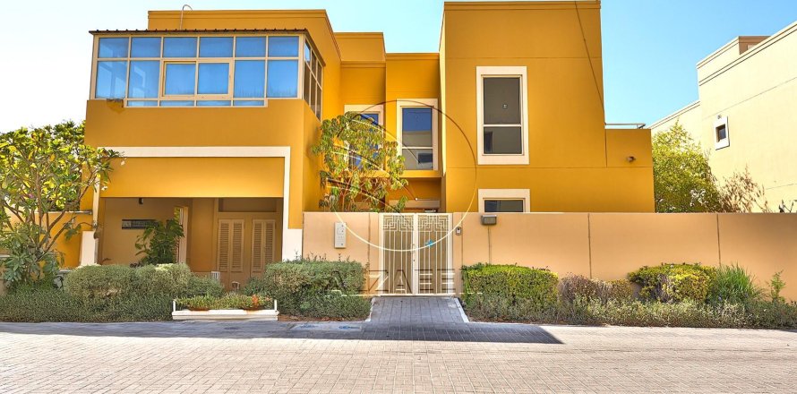 Villa de 4 dormitorios en Al Raha Gardens, UAE No. 91089