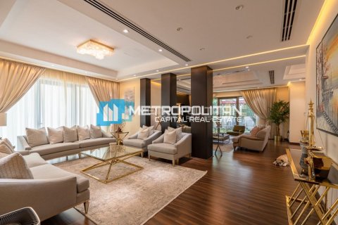 Villa de 4 dormitorios en Al Bateen, UAE No. 8997 2