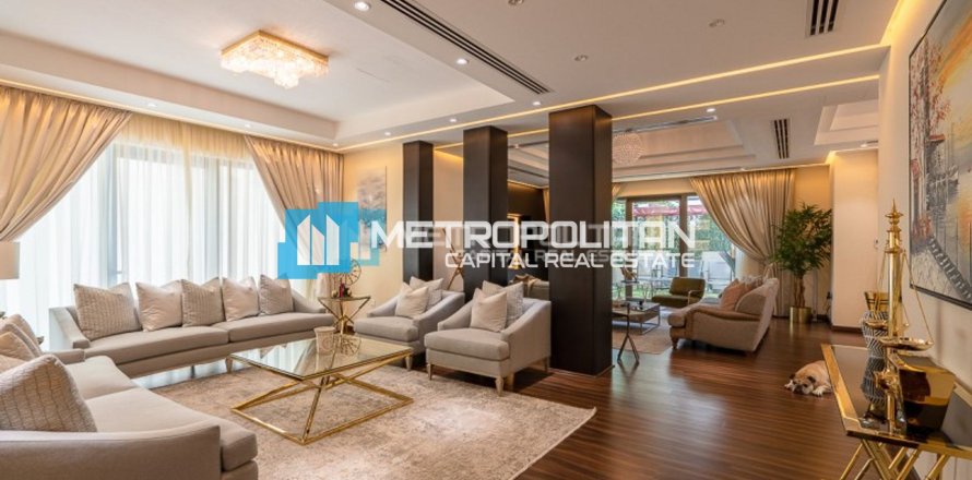 Villa de 4 dormitorios en Al Bateen, UAE No. 8997