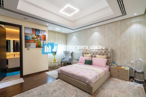 Villa de 4 dormitorios en Al Bateen, UAE No. 8997 14