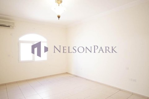3 bedrooms Apartment in Doha, Qatar No. 60916 11