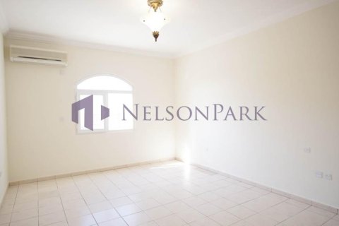 3 bedrooms Apartment in Doha, Qatar No. 60916 5