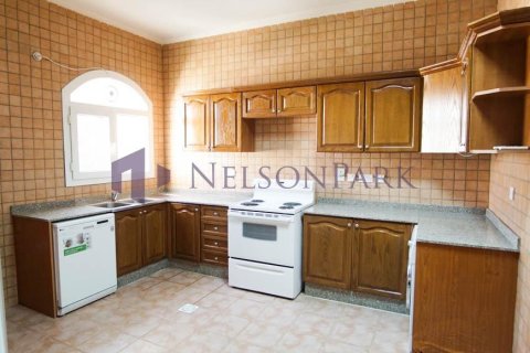 3 bedrooms Apartment in Doha, Qatar No. 60916 6